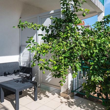 Apartments Polly Примоштен Экстерьер фото