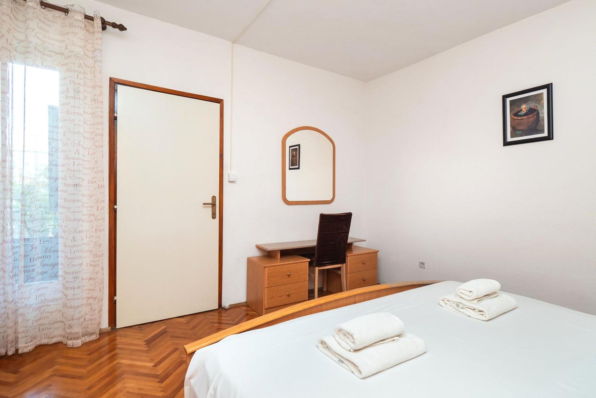 Apartments Polly Примоштен Экстерьер фото