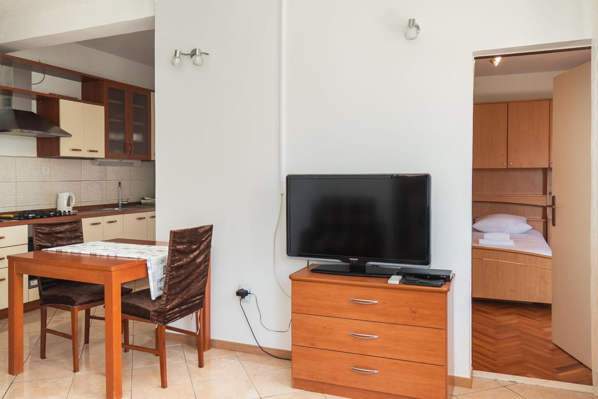 Apartments Polly Примоштен Экстерьер фото