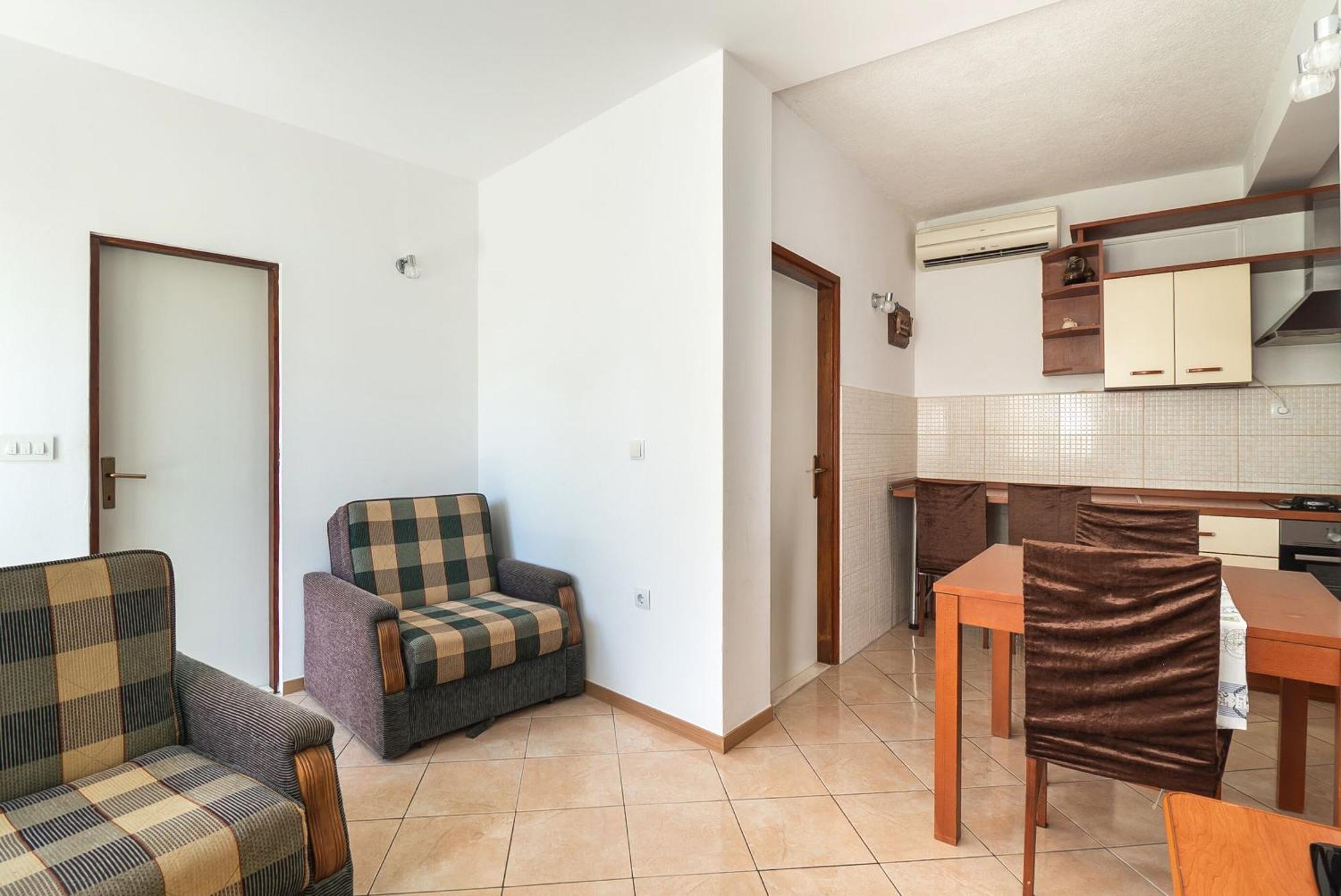 Apartments Polly Примоштен Экстерьер фото
