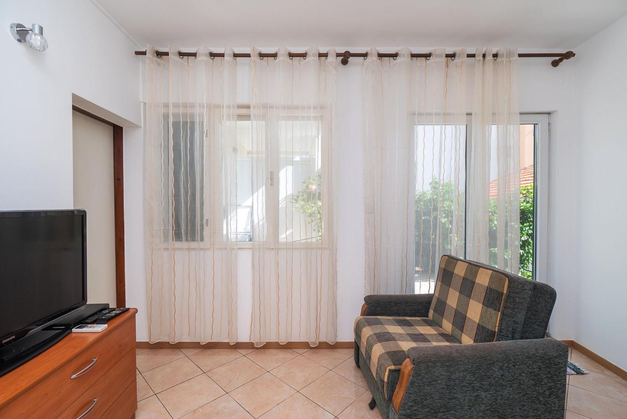 Apartments Polly Примоштен Экстерьер фото