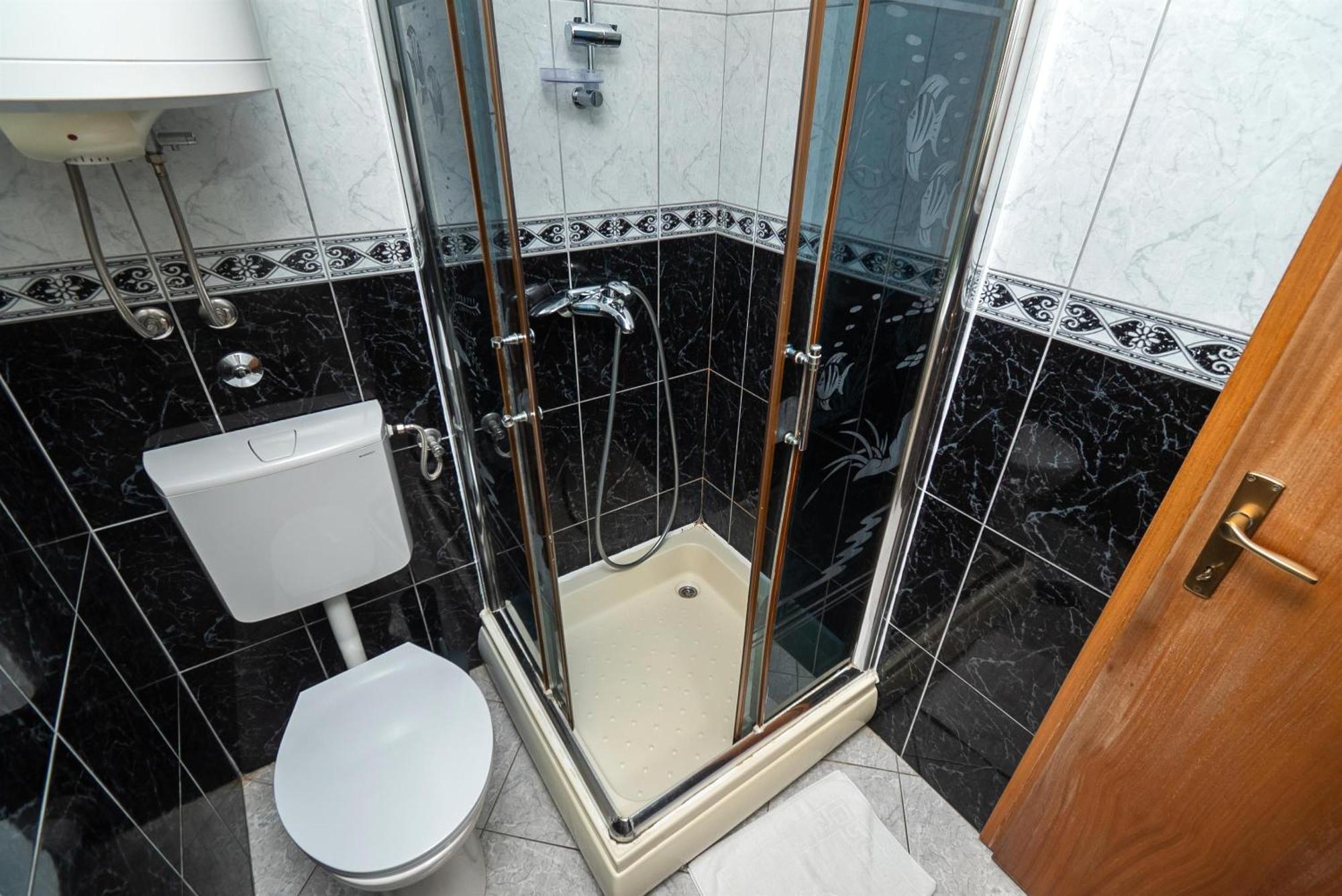 Apartments Polly Примоштен Экстерьер фото